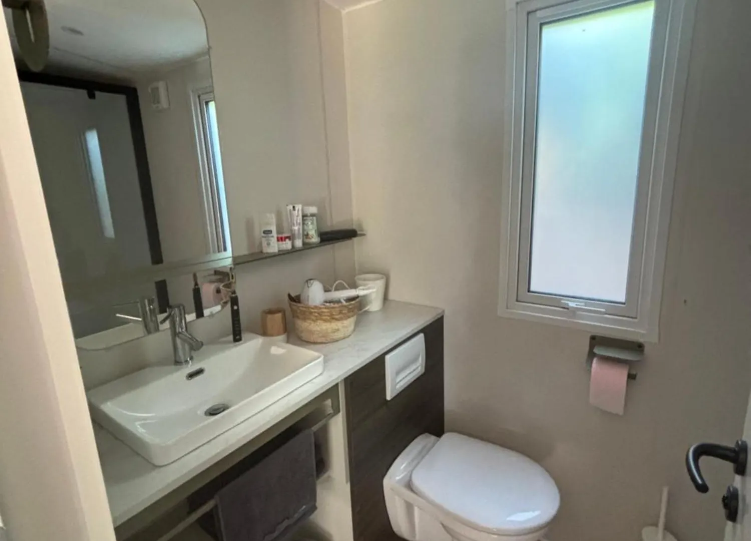 Chalet Bungalow De Luxe, New, Top-Of-The-Range Amenities, Air Conditioning, Jacuzzi And Sea View Saint-Raphaël Frankrijk