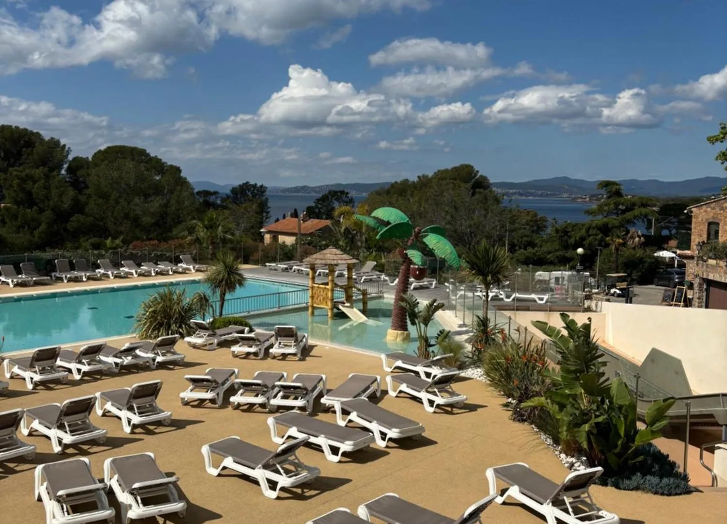 Bungalow De Luxe, New, Top-Of-The-Range Amenities, Air Conditioning, Jacuzzi And Sea View Saint-Raphaël